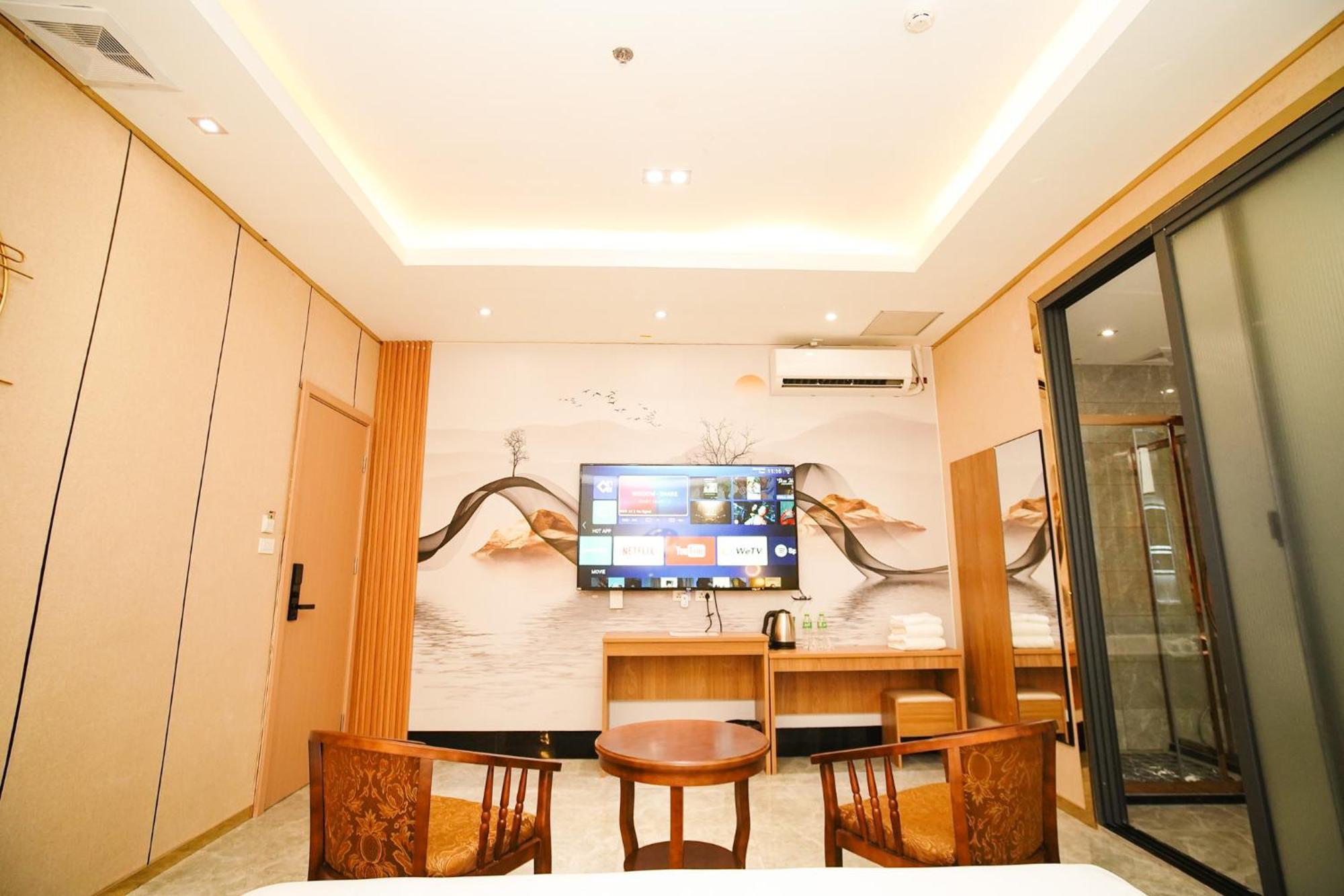 Home Me Hotel Manila Exterior photo